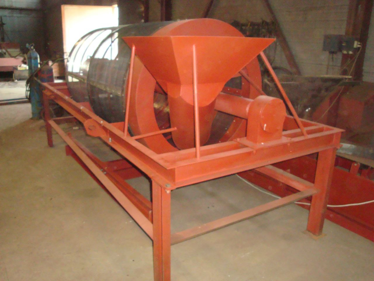 Уникальная сеялка уехала в сельскохозяйственную Ленинградскую область Уникальная сеялка уехала в сельскохозяйственную Ленинградскую область