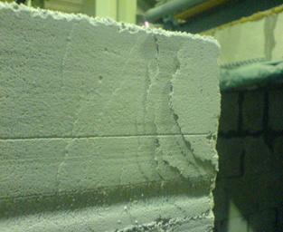 Отколы и трещины (рис. 3)